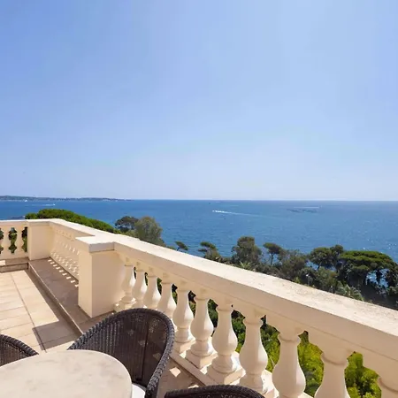 Ref 2087 - - 3-bedrooms With Sea View For Rent
